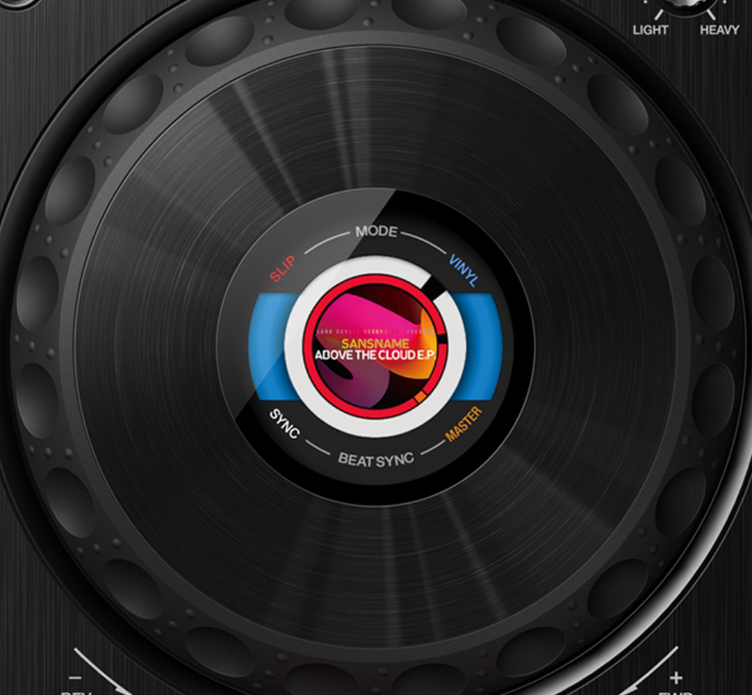 xdj-rx3_feature_jog-lcd_1082x1000.jpg