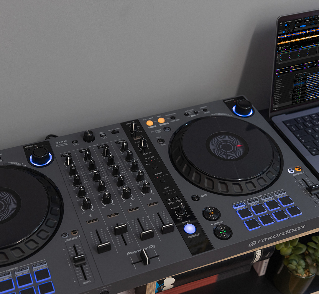 Pioneer DDJ FLX-6DJコントローラー