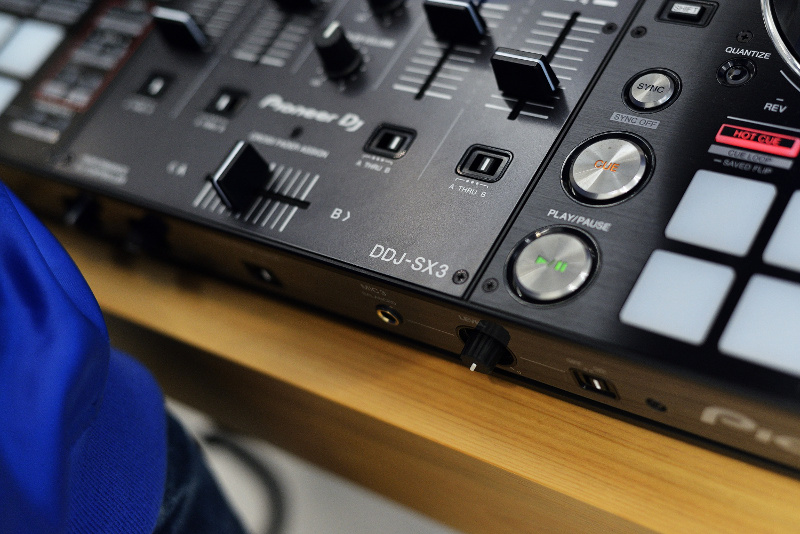 Artist Interview Feat. 高木 完 / DDJ-SX3 - Serato DDJ Pro