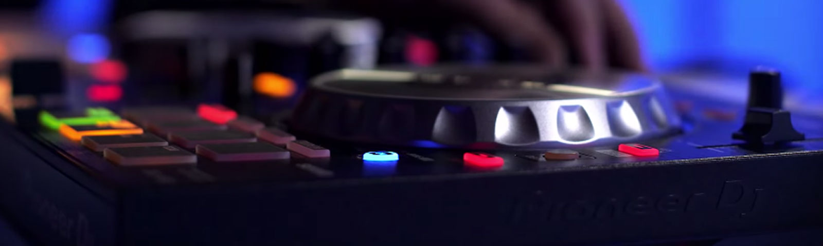 DDJ-SB2 (archived) PERFORMANCE DJ CONTROLLER (black) - Pioneer DJ