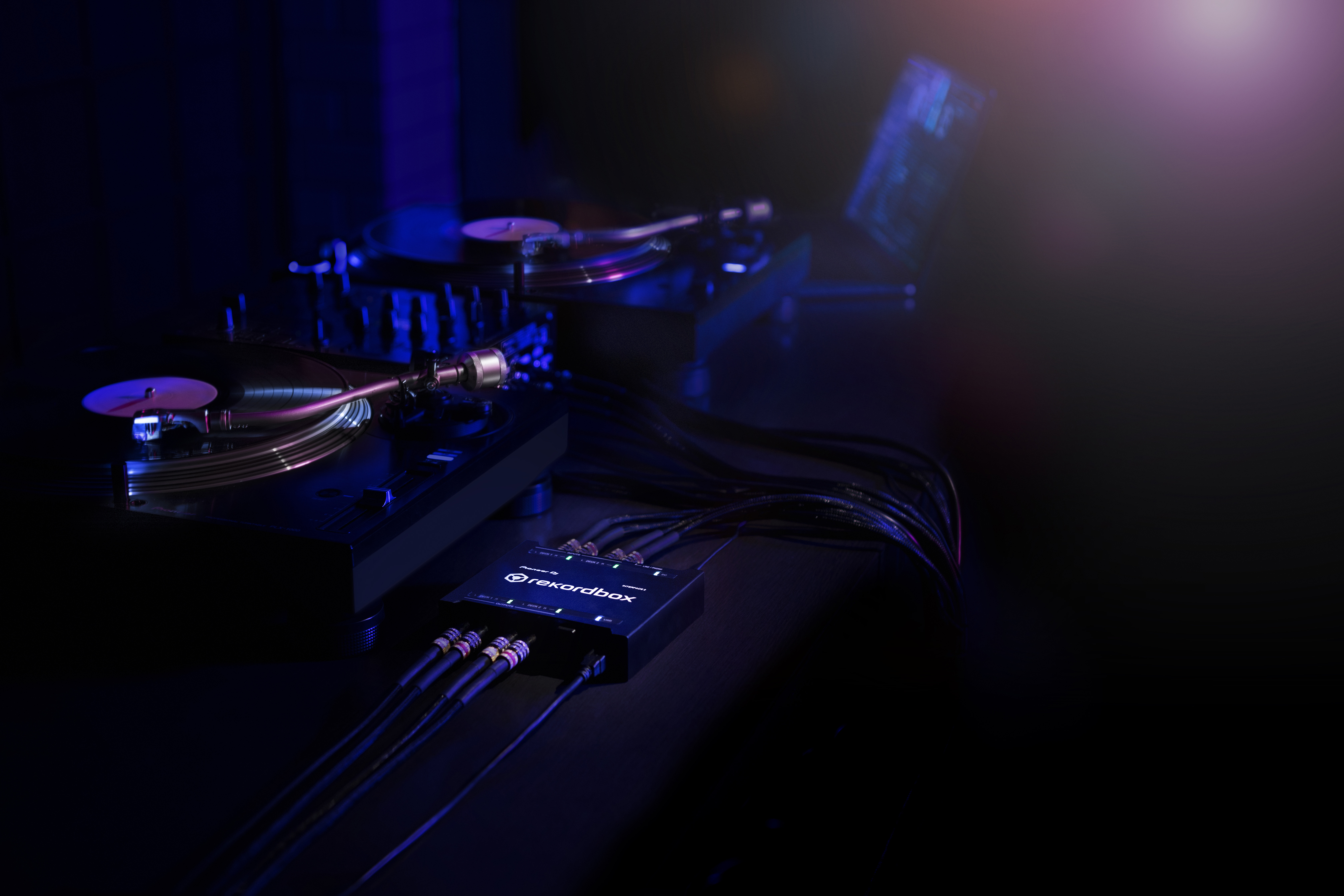 INTERFACE 2 Audio Interface for rekordbox (audio interface INTERFACE 2 Audio Interface for rekordbox (audio interface
