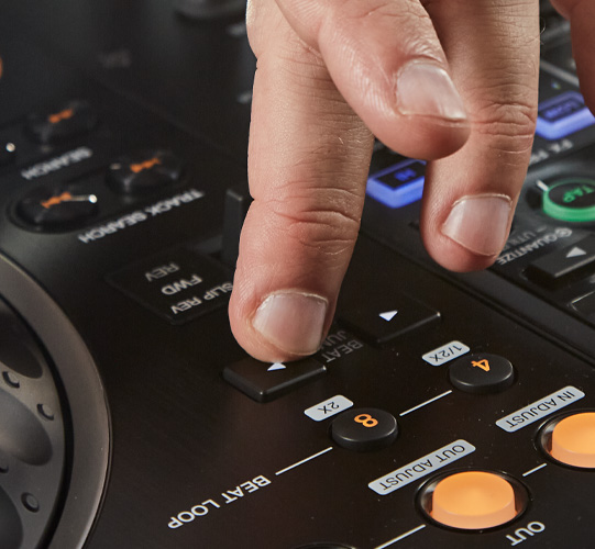 CDJ-3000 - Professional DJ multi player CDJ-3000 - Professional DJ multi player
